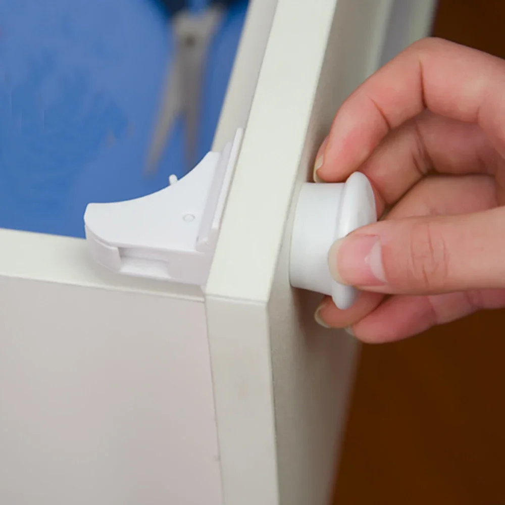 Baby Safety Lock Invisible Loc - Medicine Cabinet Lock recensie en prijs